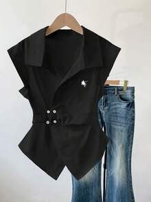 Everyssa Blusa de mujer con cuello polo sin mangas, abertura oblicua, cintura recogida, diseño asimétrico y bordado - Negro - Ver 5