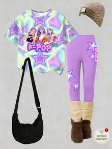 两件套休闲可爱紫色女童套装，包含短袖T恤和紧身打底裤，紫色打底裤饰有彩色星星印花，适合4-7岁女孩春夏穿着。活力四射的紫色星星女童数码印花T恤，不仅穿着舒适，而且柔软亲肤，简约时尚，让孩子们在春夏成为焦点。 - 彩色 - 查看 2