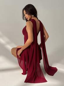 SHEIN PETITE Summer Beach Vacation Elegant Solid Black Deep V-Neck Ribbon Mini Dress, Suitable For Daily Dating, Night Out, Nightclubs, Parties, Get-Togethers, Cocktail Parties, Holiday Jumpsuits, Pool Parties, Office Wear, Commuter Dresses,Rave Outfits Festival - Red - View 2