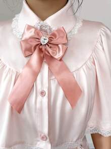 Elenzga 女士优雅时尚通勤休闲舒适迷人复古简约高端浪漫假日宫廷淑女温柔翻领褶皱开襟荷叶边拼接水晶纽扣蝴蝶结装饰无袖吊带缎带腰带A字下摆拼接蕾丝边纯色缎面连衣裙 - 粉色 - 查看 7