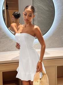 Slaydiva Đầm ngắn màu trắng dáng suông, không dây, có đệm ngực, viền bèo nhún, thích hợp cho nữ, phù hợp cho mùa hè đi làm. - trắng - Xem 1