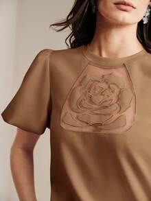 Anewsta 女士优雅度假刺绣玫瑰短款泡泡袖T恤，适合日常穿着、春夏、假日、通勤、海滩度假等场合。 - 咖啡棕 - 查看 7