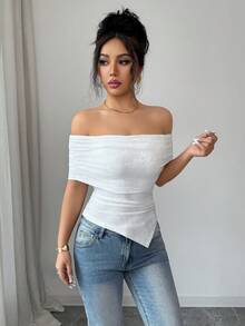 Selianne Blus Wanita Putih Motif Kupu-kupu Jacquard Bertekstur, Model Bahu Terbuka, Elegan, Pas Badan, Busana Musim Panas Penting untuk Kencan, Pesta Malam, Hadiah Ulang Tahun, dan Perjalanan - Putih - View 4