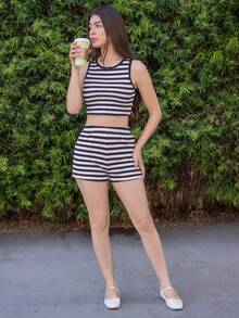 Andrea Bello 2 件套女士度假红白针织纹理提花抹胸上衣，配蝴蝶结和松紧腰短裤 - 黑與白 - 查看 3