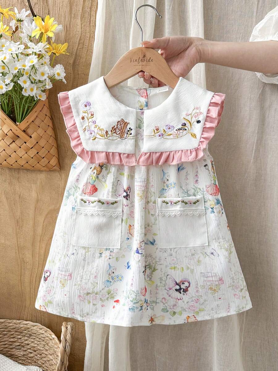 SHEIN Vintaside Kids 女宝宝夏季新款多色编织宽松简约可爱娃娃裙,正面饰有花草刺绣蕾丝边,后背设有小口袋,搭配开襟领,甜美可爱,休闲时尚,充满乡村森林气息,宛如一位小仙女公主。适合生日派对、户外野餐、拍照、学校学习等各种场合。 - 粉色 - 查看 1