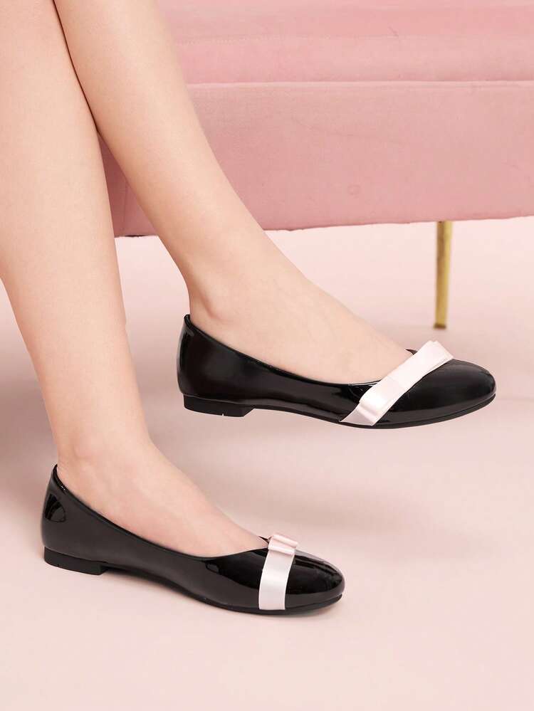 CUCCOO DOLLMOD Women's Black Patent Leather Round Toe Satin Bow Flat Shoes, Workplace Commuting Versatile Light And Comfortable Four-Season Women's Shoes