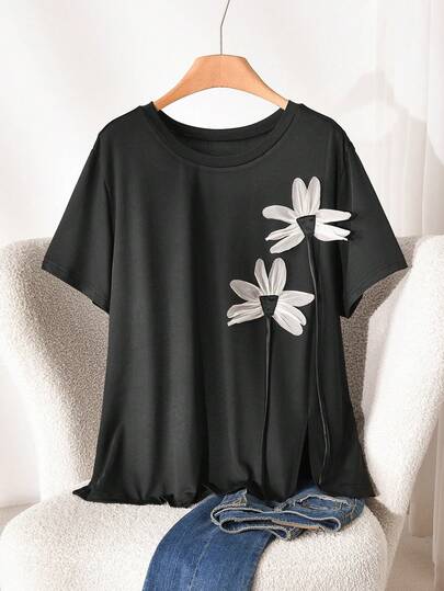 CosyJoli Plus Size Women Floral Decor T-Shirt, Casual