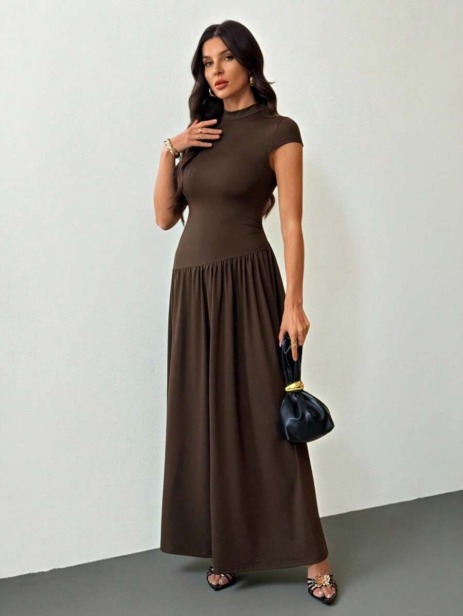 SHEIN Tall Robe décontractée longue pour femmes, col montant, manches bouffantes, plissée, couleur unie. Robe d'été marron - Tabac - Voir 1
