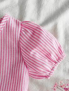SHEIN Vintaside Kids 女宝宝条纹蝴蝶结荷叶边短款泡泡袖衬衫和短裤休闲两件套 - 彩色 - 查看 8