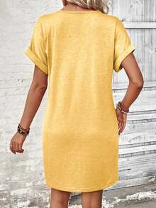 EMERY ROSE Đầm ngắn nữ cổ chữ V trơn, cài cúc, kiểu dáng thường ngày, thích hợp cho kỳ nghỉ. - Màu vàng - Xem 2