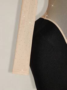 SHEIN ICON Áo liền thân tay dài trễ vai màu trơn đính đá cho nữ - Màu be - Xem 6