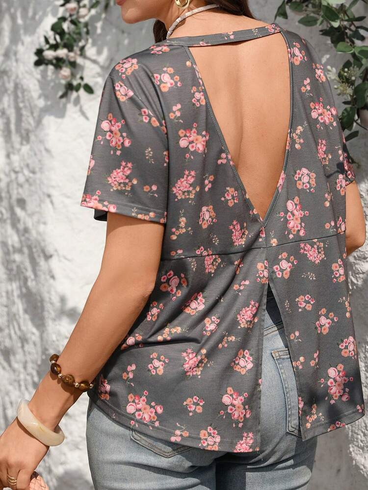 Plus Size Women Floral Print Cutout Back Short Sleeve T-Shirt, Summer/Vacation, Open Back Backless Top, Holiday Women Spring Tops Summer Casual Tops Flower Top Floral Tops For Women Open Back Shirts Women's Tops For Summer Women's Tops And Blouses Women Casual Outfits Women's Clothes Floral Print Tops