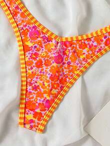 Swim MOD 2件套/组 随机花卉印花金色圆盘装饰挂脖三角比基尼上衣和高衩丁字裤性感泳装套装，春夏女士比基尼套装 比基尼泳装 比基尼泳衣 女士套装 花卉印花比基尼 Zestiva泳装 女士比基尼套装 2件套比基尼套装 Yummy Control泳衣 条纹比基尼 2件套 花卉比基尼 - 彩色 - 查看 4