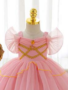 SHEIN Glamorique Kids 女婴公主裙，粉色网纱无袖连衣裙，饰有宝石和金色丝带，可爱针织连衣裙，适合生日派对、婚礼、节日等场合，四季皆宜。 - 淺粉色 - 查看 4