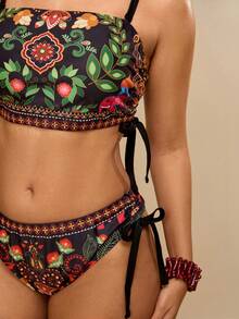 Travachic Plus Size Vacation Beach Plant Print Swimwear Set - Multicolor - View 3