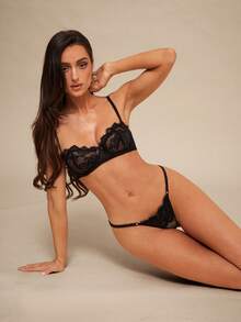 Silquee 3 件套撞色蕾丝蝴蝶结装饰女士丁字裤，情人节款 - 彩色 - 查看 3