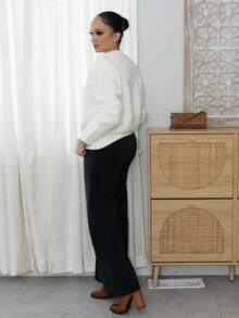 Melissa Matos 冬季圣诞拉拉圆领长袖宽松白色毛衣女拉拉女士宽松落肩长袖休闲毛衣 - 白色 - 查看 4