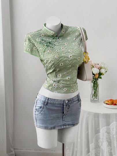 Sweetra Camisa de ajuste ceñido de manga corta con estampado de margaritas a cuadros verdes, para primavera/verano, talla grande