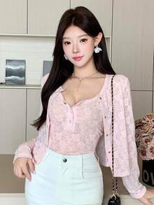 DAZY 女士印花修身运动套装，包含露脐上衣和开衫，适合夏季、春季和秋季穿着。 - 粉色 - 查看 9