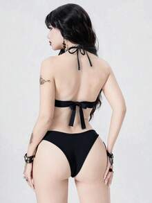 ROMWE Goth 哥特式性感符号神秘暗黑美学百搭精致神秘时尚纯色露背蝙蝠袖不对称罩杯泳衣上装，搭配同款性感高衩比基尼下装，可外搭牛仔外套，适合度假、派对、春假等场合。 - 黑色 - 查看 2