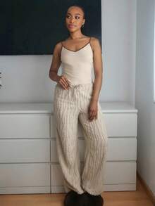 Yess Loren Celana Fleece Kasual Wanita Warna Cokelat Muda dengan Pinggang Tinggi dan Tali Serut, Model Lebar dan Lembut, Musim Gugur/Dingin - Unta - View 6
