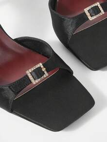 MUSERA Sandalias de tacón alto para mujer, nuevas para primavera y verano, de estilo elegante y de moda, con hebilla de metal y rhinestones, para uso en fiestas, con punta cuadrada y tacón fino - Negro - Ver 3