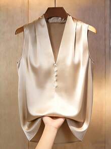 GlowEve 女士V领褶皱珍珠纽扣套头衫，缎面光泽面料，适合日常通勤和办公穿着，春夏款 - 杏色 - 查看 1