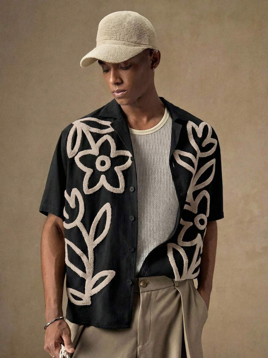 AKNOTIC 男士浅绿色牛油果绿刺绣花卉休闲宽松短袖衬衫，适合年轻人日常穿着、外出、旅行，也是送给男友或老师的礼物。 - 黑色 - 查看 1