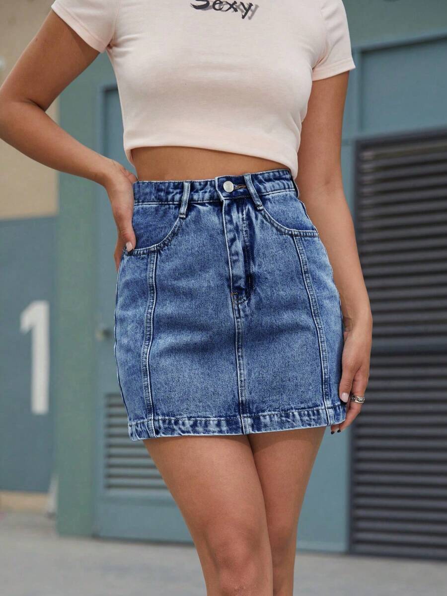 SHEIN Essnce Chân váy ngắn denim cạp cao, kiểu dáng thường ngày, thích hợp cho mùa hè. - Rửa tối - Xem 1