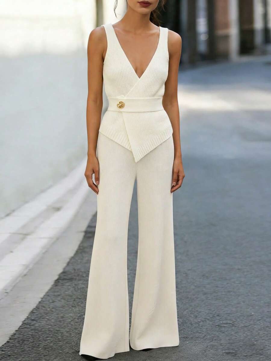 Franclia 女士休闲优雅日常百搭纯色V领无袖不规则下摆金属扣腰带修身短款背心，搭配高腰喇叭裤和针织衫两件套，春夏款 - 白色 - 查看 1