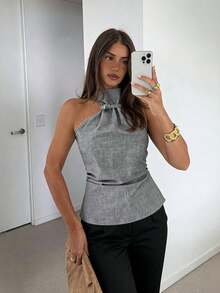 Siren Gaze 女士纯色时尚无袖高领露背吊带灰色上衣，正面褶皱设计，适合春夏夜晚穿着，性感时尚，适合情人节、约会、聚会、派对、旅行、度假、海滩等场合。 - 彩色 - 查看 3