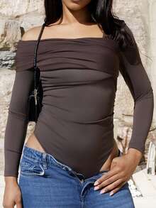 Yess Loren 女士休闲百搭白色纯色不对称领口褶皱长袖紧身衣 - 咖啡棕 - 查看 4