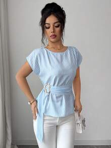 Elenzga 女士春夏时尚优雅蓝白条纹衬衫，短袖褶裥设计，配腰带，修身剪裁，适合工作、通勤、购物、约会和轻商务场合。 - 藍白色 - 查看 5