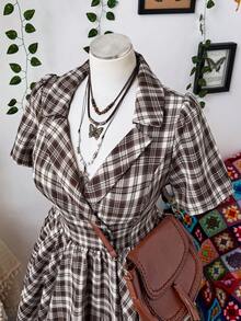 Sunspun Plus Size Women's Retro French Collar Plaid Waist Asymmetrical Hem Short Dress - Brown - View 5