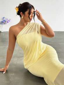 Firerie Plus Size Elegant Light Yellow Summer Wedding Party Guest Dress For Women, Ruched One Shoulder Fitted Graduation Dress, Solid Color - Yellow - View 5