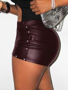 BamGleam Quần short giả da phong cách punk gợi cảm dành cho nữ, quần short ôm sát khoe vòng ba với đinh tán trang trí, quần short đa năng thích hợp cho các câu lạc bộ đêm. - Màu Đỏ Sâu - Xem 4