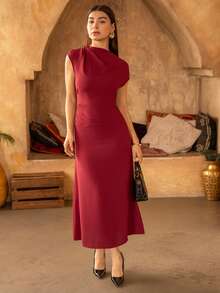 Andrea Bello 新款不对称修身通勤优雅简约长连衣裙，适合女性，也可作为婚礼宾客礼服 - 酒紅色 - 查看 1