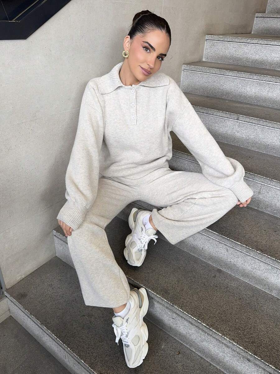 Marta Soriano 2件套女士休闲翻领毛衣和裤子套装，秋季 - 米色 - 查看 1