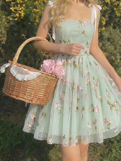 SHEIN Tween Girl Square Neck Puff Sleeve Embroidered Mesh Elegant Short Sleeve Dress