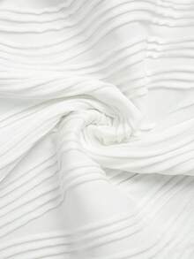 Franclia Casual Vacation Versatile V-Neck Criss-Cross Back Camisole, Women's White Sleeveless Tank Top, Lightweight Casual Vest For Spring/Summer, Commuting Versatile White Tank Top - White - View 4