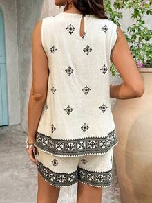 SHEIN 孕妇度假休闲几何印花背心短裤两件套 - 彩色 - 查看 5