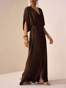 Zivah 2026春夏新款音乐节、复活节、圣帕特里克节、情人节、约会、西部风、游牧风、生日派对、毕业典礼、学院风、学生装、日常穿着、百搭基础款、休闲装、度假、邮轮旅行、海滩、日光浴、爆款、街头风、婚礼宾客波西米亚风、通勤、早午餐、机场、派对、假日郊游、办公室穿着 V领短袖系带金属装饰开衩长款飘逸亚麻黄绿色连衣裙 - 棕色 - 查看 4