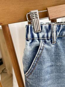 男童百搭休闲弹力腰牛仔裤，适合日常穿着、上学，风格百搭，四季皆宜 - 淺色水洗藍 - 查看 5