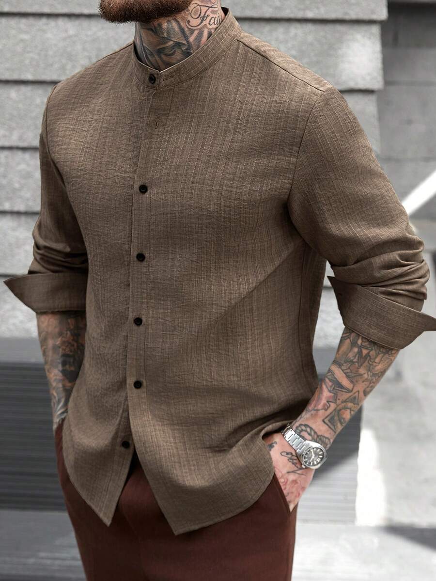 Manfinity CasualCool 男士纯色长袖单排扣休闲衬衫 - 卡其色 - 查看 1