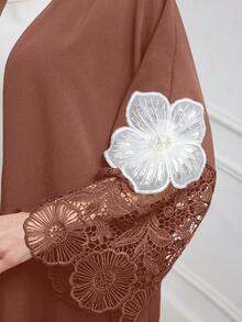Al Najma 女士宽松阿拉伯风格长袍，蕾丝袖口拼接刺绣装饰，休闲开襟长袍，适合日常休闲/派对穿着。 - 紅木色 - 查看 3