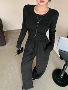 DAZY 女士黑色纯色基础款T恤和直筒休闲裤两件套，适合春、夏、秋季穿着 - 黑色 - 查看 2