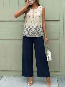 SHEIN Clasi 优雅女士纯色纹理褶皱上衣和花朵阔腿裤套装 - 藏蓝色 - 查看 3