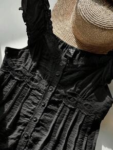 Comfortcana 女士黑色优雅夏季纯色荷叶边前扣心形领休闲梭织衬衫，适合海滩、约会、时尚、预约、通勤等场合 - 黑色 - 查看 5