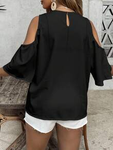 SHEIN VCAY Camisa de hombros descubiertos de unicolor con cuello de ojo de cerradura, de estilo casual y versátil para talla grande, ideal para vacaciones de verano - Multicolor - Ver 4