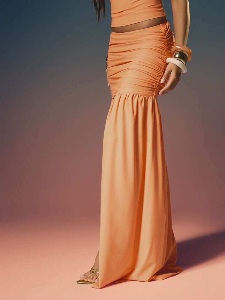 MISSGUIDED Women's Ruched Bodycon Maxi Skirt With Asymmetric Long Hem Detail And Side Split For Evening Party Occasions